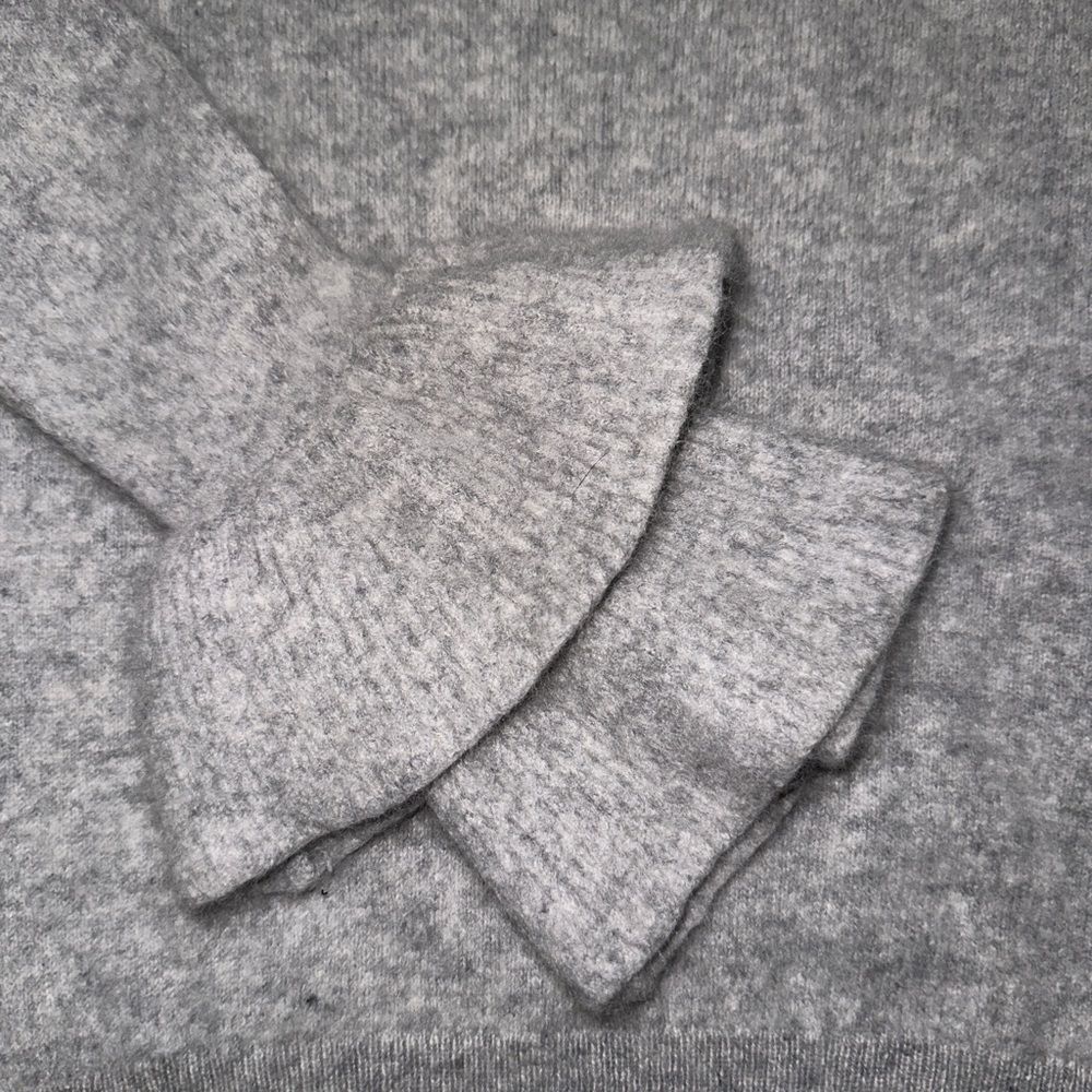 ANTONIO MELANI 100% Cashmere Gray Crew Neck Sweater with Ruffle Cuffs - Picture 5 of 7